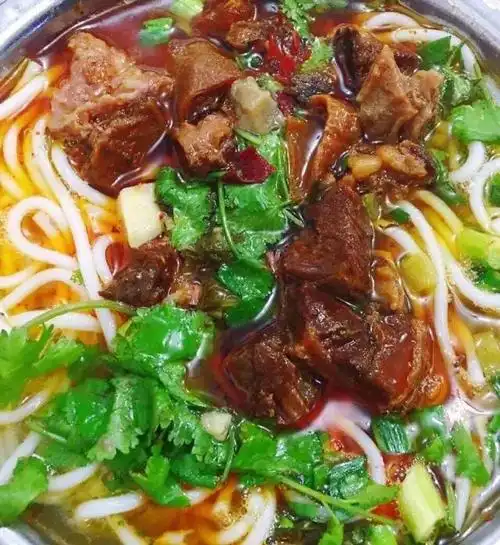 思思特色牛肉粉欢迎您的光临