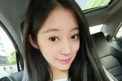 【图】张云龙女朋友唐文欣照片曝光 《花火》张云龙苦练扑克脸