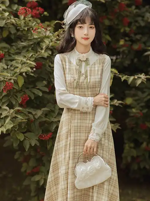 旗袍改良秋冬年轻款少女民国风复古女装小洋装格子拼接连衣裙长裙