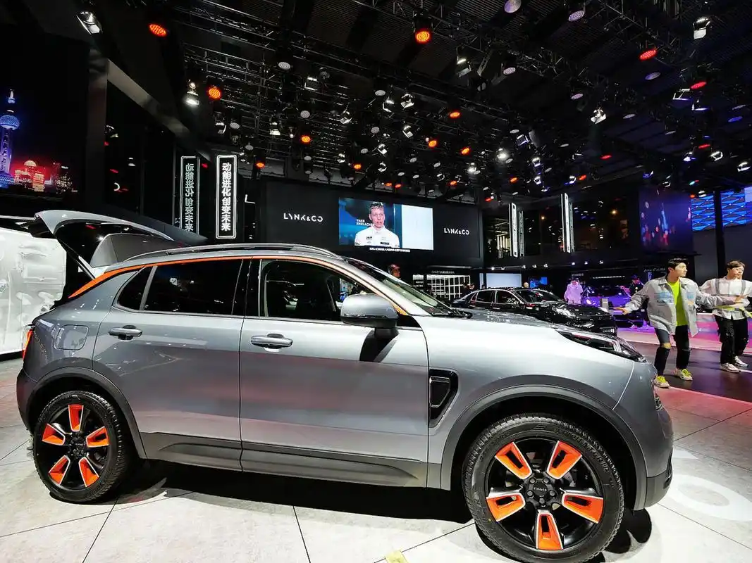 领克07:品味与性能的完美结合  作为一位拥有着10年汽修经验的专业人