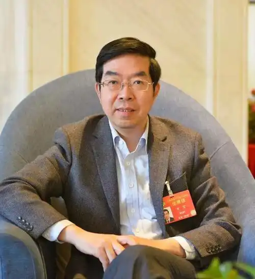 黄震加快推进产品碳排放核算标准体系建设