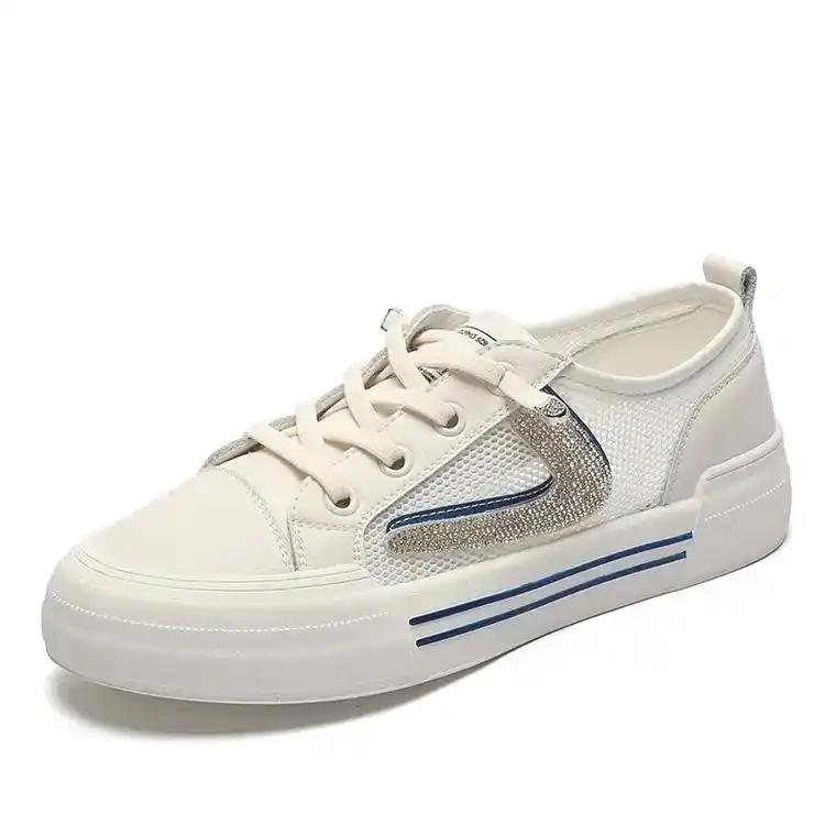 女王的心愿好礼 #牛皮小白鞋 #小白鞋 #潮鞋推荐好看不贵 - 抖音