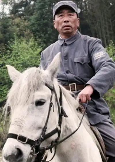 【图】平田康之电视剧孤军英雄简介 一个特殊历史场合的特殊战斗