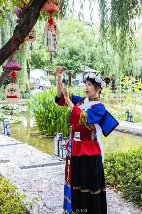 化身纳西姑娘,才像是真正融入了丽江