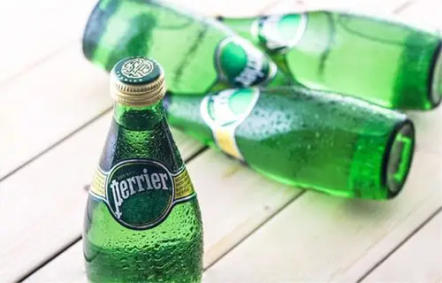 【海外购】perrier巴黎水 含气天然矿泉水750ml/瓶*12瓶2698