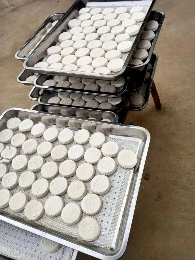 正宗乡下手工豆粑定量上市啦,需要的客户请提前下单啊