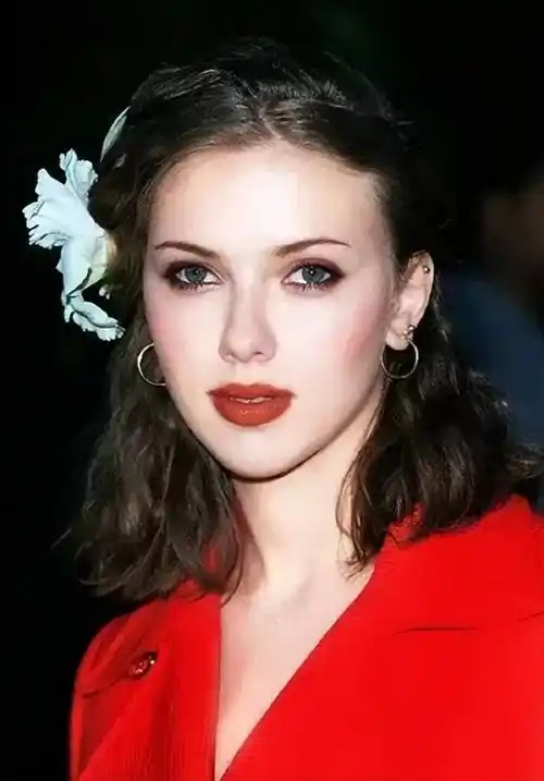 美国40岁顶级女星:结婚3次,被曝私密照,狂赚4个亿?