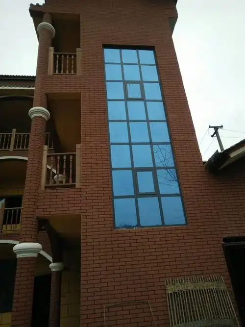 别墅装修幕墙玻璃窗