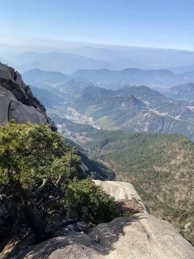 登上山顶才能看到最美的风景