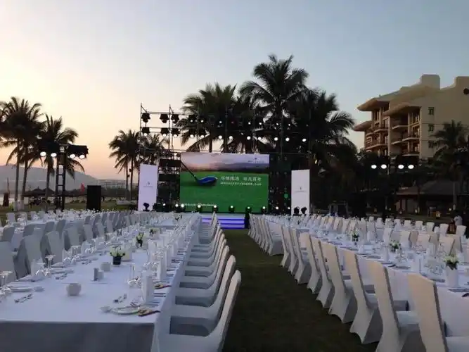 2015玛莎拉蒂高尔夫精英邀请赛室外晚宴舞台搭建