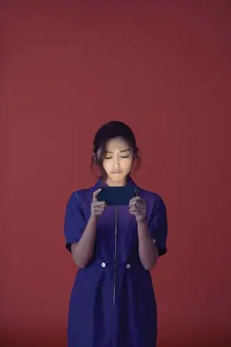 卫诗雅杂志大片曝光拒做低头族