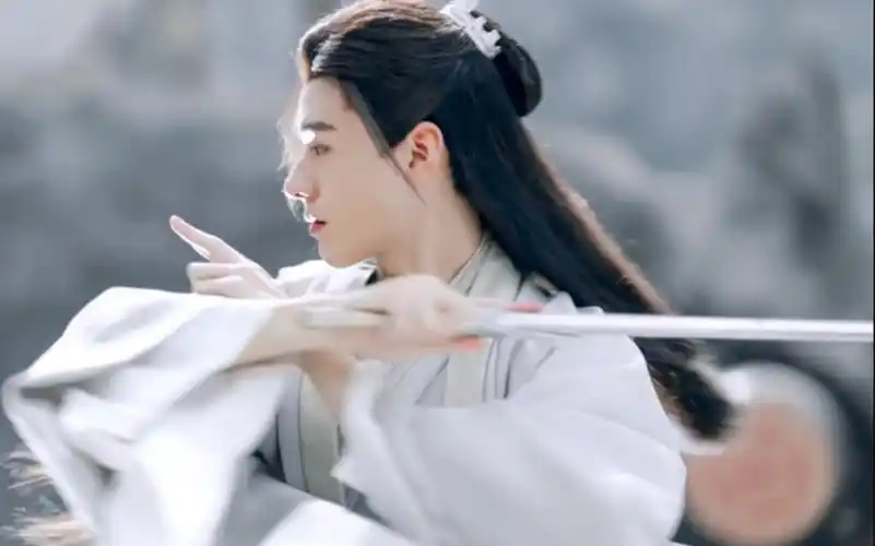 山河令温客行白衣飘飘这才是仙侠白衣舞剑眼神杀会成为