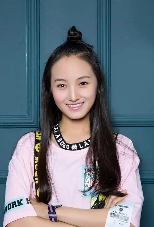 王俊凯牛欣欣疑似恋情上热搜粉丝吐槽太离谱女方童星出道