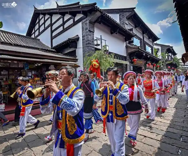 白族祭祀"绕三灵"