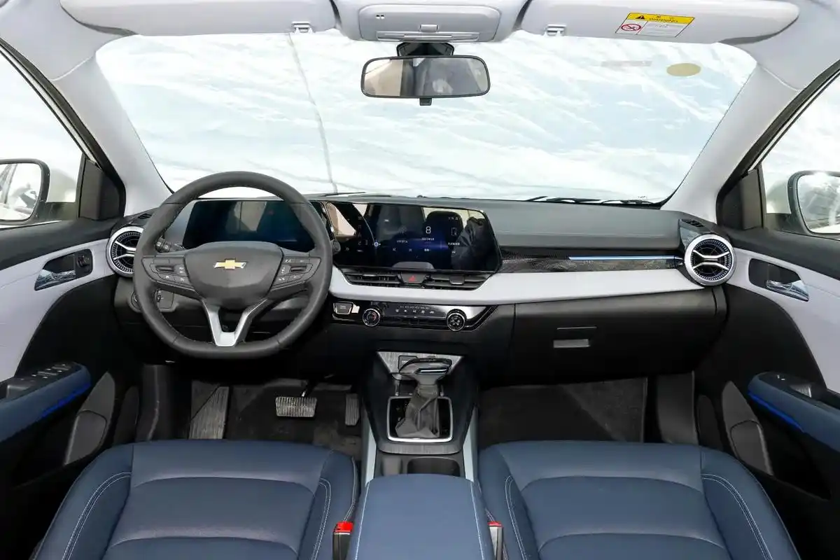 新款雪佛兰科鲁泽到店.