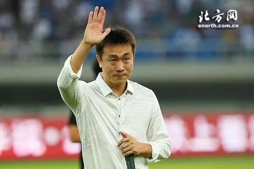 王新欣洒泪水滴宣告退役 将奔赴葡萄牙学习一年