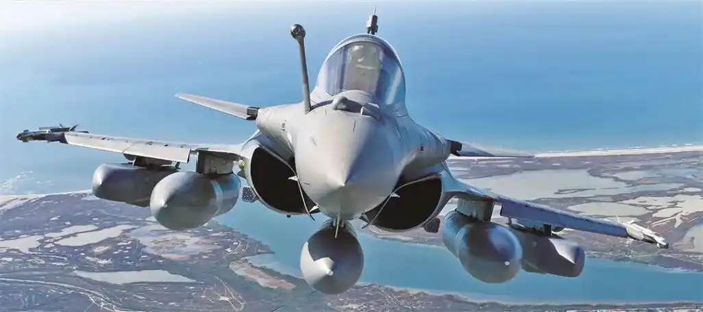 资料图:法国"阵风"战斗机(来源:中国国防报)