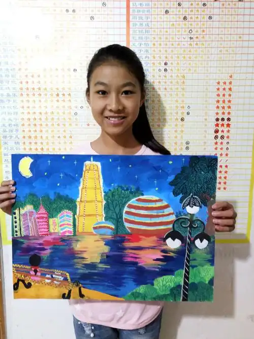 李思语  11岁  参赛作品《千玺广场》