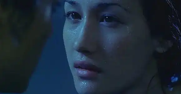 那些年港片中貌美如花的国际女星 - 知乎