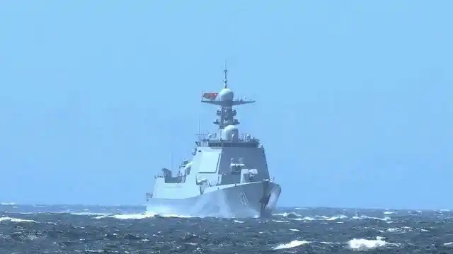 052dl型驱逐舰132苏州舰