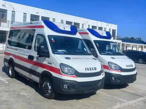 构筑生命屏障!依维柯欧胜救护车车交付医疗卫生系统