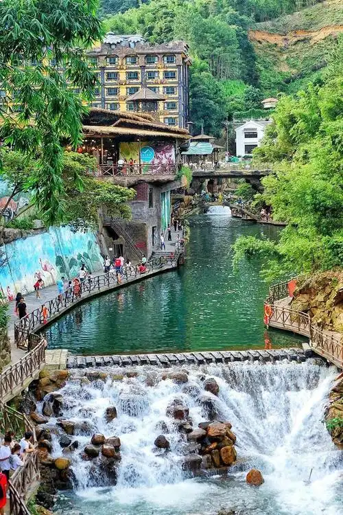 清远古龙峡成广东最火网红景区,"天空之城"美到梦幻,走到腿软!