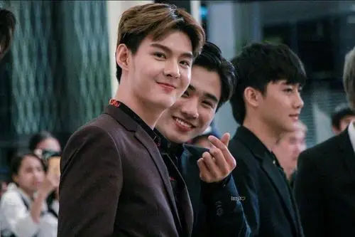 saint 黄明明 perth 泡芙 王俊勇 泰剧… - 高清图片,堆糖,美图壁纸