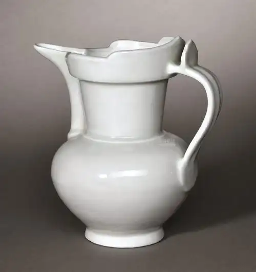 明永乐 甜白釉僧帽壶