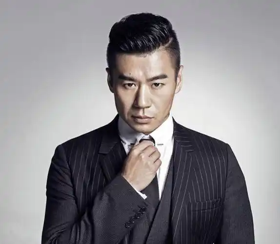 演员徐佳:成名路上有艰辛,42岁仍未婚,低调到无人问津_表演_因为_范明