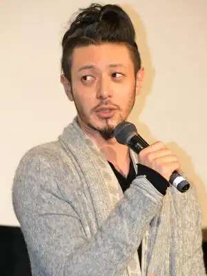 《登陆之日》日本首映 小田切让自曝拒穿兜裆布