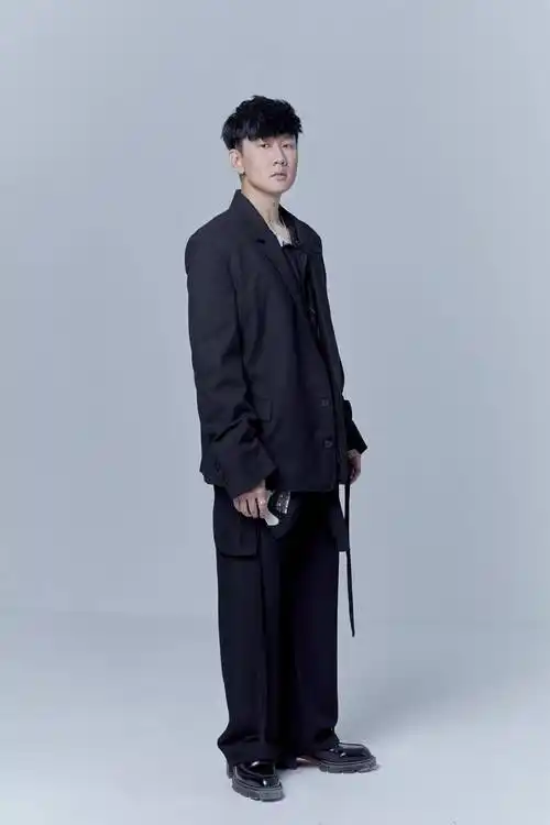 林俊杰迎接出道20周年!