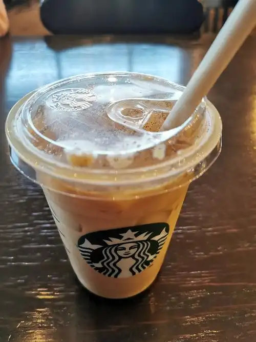 星巴克新品燕麦丝绒拿铁好喝