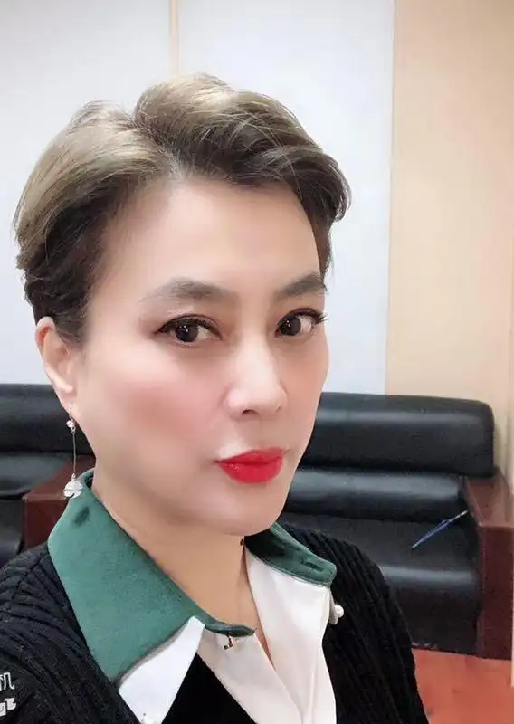 什么超常待机,马拉松录制都是家常便饭.