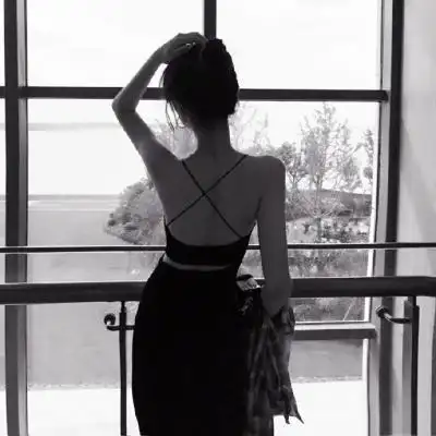 格调较高的微信头像女