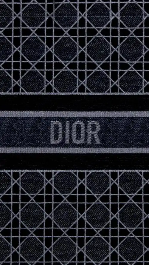 有人会喜欢奢侈品壁纸吗