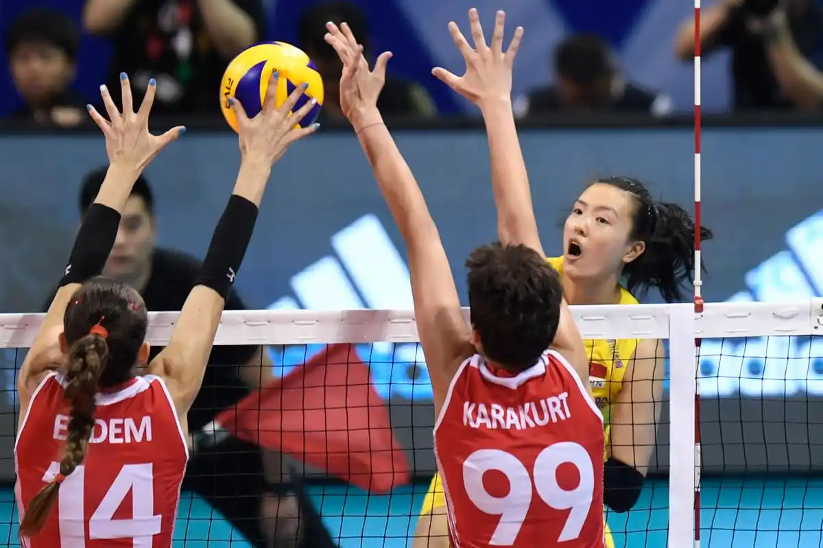 排球——东京奥运会女排资格赛:中国对阵土耳其