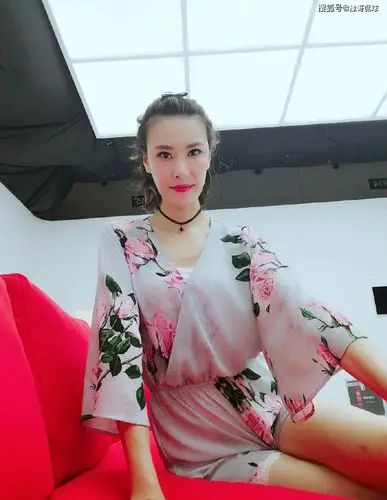 田径首金,巩立姣喊出中国最强,金银铜集齐!