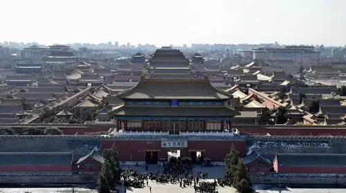 老北京城是以阴阳八卦原理进行建筑的,城内的格局错