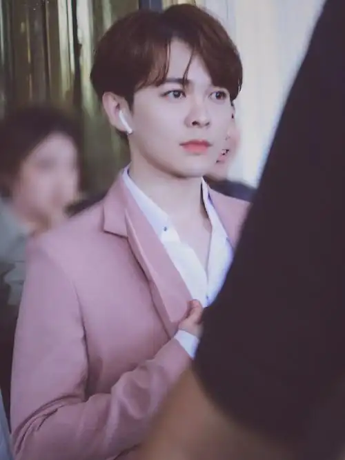 尤长靖|败类|眼镜_新浪新闻