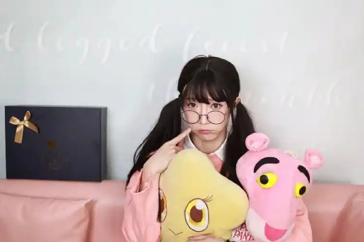 女装子,怎样才能不暴露男性特征?