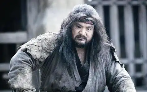 屠夫误伤人命躲进深山避难,逢千岁白蛇,携白丹下山救人无数