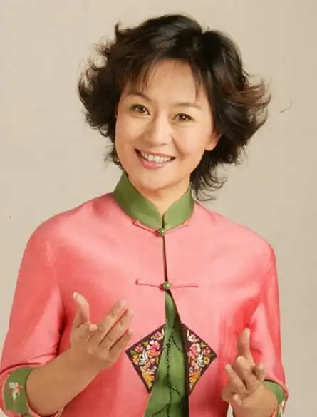 鞠萍姐姐个人资料照片 谈爸爸影响孩子成长