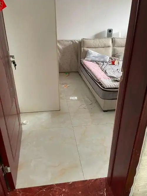 床和门离的有点近但是不是正对着可以嘛