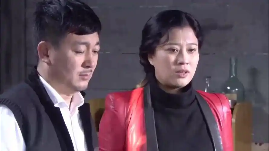 樱桃红之袖珍妈妈:秀荷都看不惯子纪的女儿