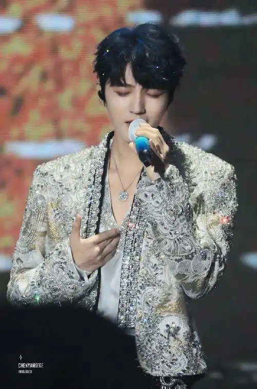 陪王俊凯奔赴每一个十年