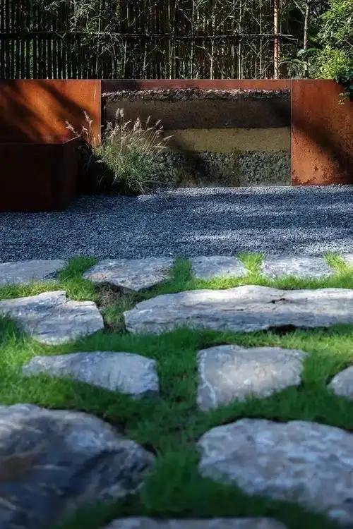 园路铺装材料透水砖(混凝土沥青砖)-爱玩科技