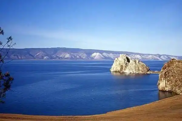 世界上最深的湖泊是什么湖,贝加尔湖(大约形成于2500万年前) — 探灵