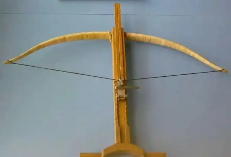 北朝闲聊从弩炮到滑轮弓聊聊冷兵器时代的东西方弓弩那些事儿