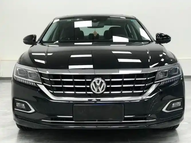 东莞2020年8月大众帕萨特2020款改款330tsi尊贵版国vi黑色手动挡