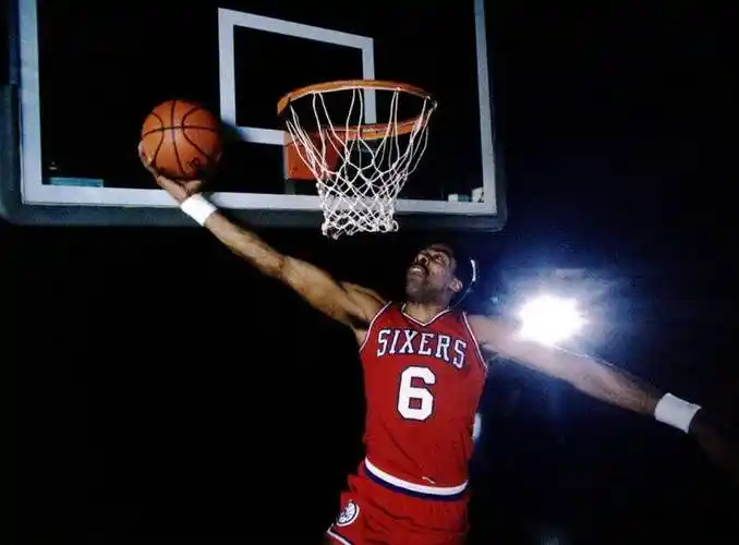 朱利叶斯-欧文个人简介(被称为篮球艺术家的是谁?